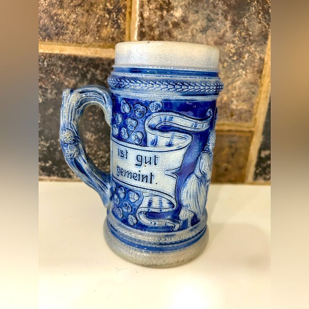 Collectible German Beer Stein Mug. In good preowned condition.